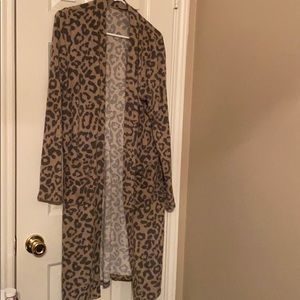 Large very soft leopard long cardigan